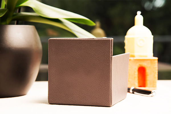 Contenitore per carta in cuoio - 9 x 9 cm