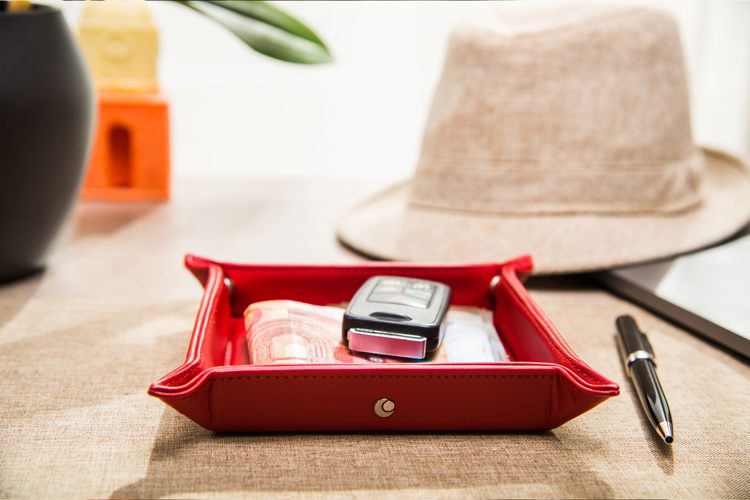 Vide poche en cuir - M