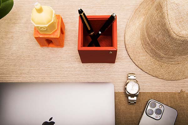 Stiftbecher aus Leder - Quadratisch