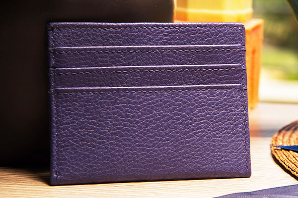 レザーのカードケー - RFID / NFC 保護機能付き