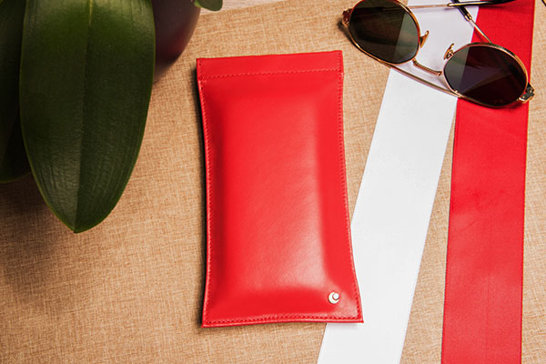 Astuccio per occhiali soffice con magnete