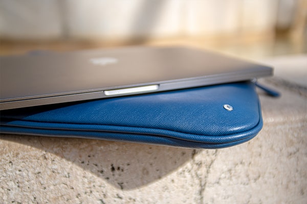 Leather case for a 13' Macbook Pro