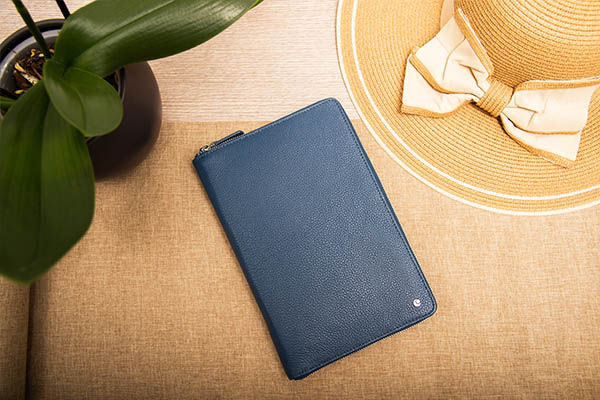 Pochette zippée pour documents de voyage