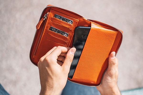 Estuche tipo cartera para smartphone