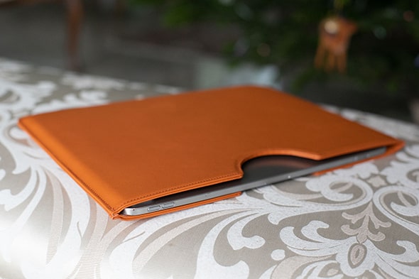 Apple iPad Pro 12.9' leather pouch