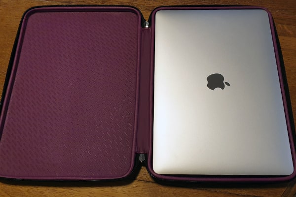 Funda de cuero para Macbook Pro 13'