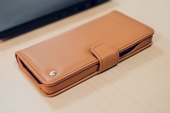 Google Pixel 6 leather case
