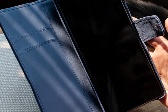 Google Pixel 6 Pro leather case