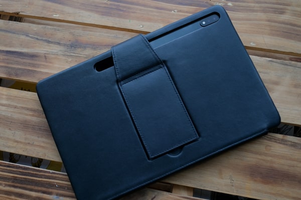 Samsung Galaxy Tab S8+ leather case