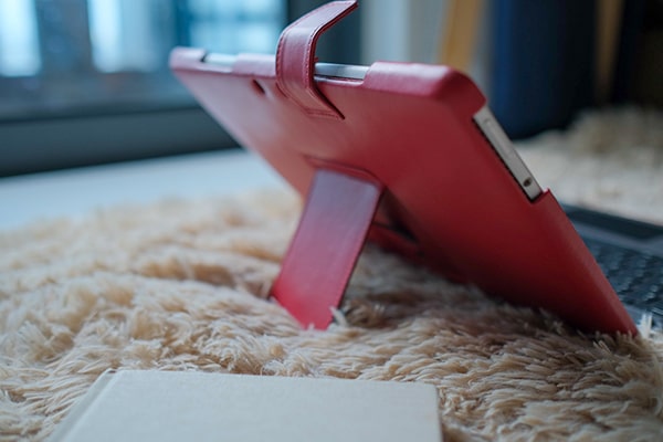 Housse cuir Microsoft Surface Pro 8