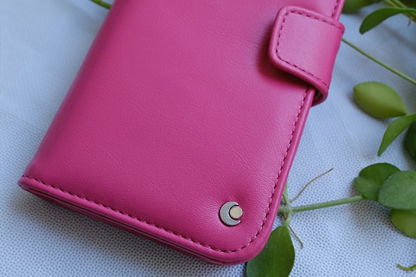 Samsung Galaxy S22 leather case