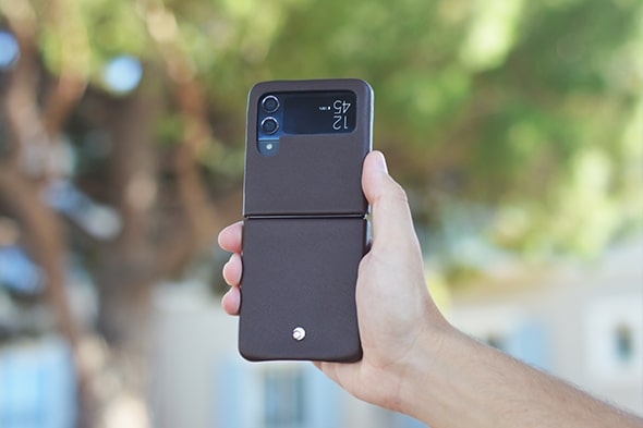Samsung Galaxy Z Flip4 leather cover