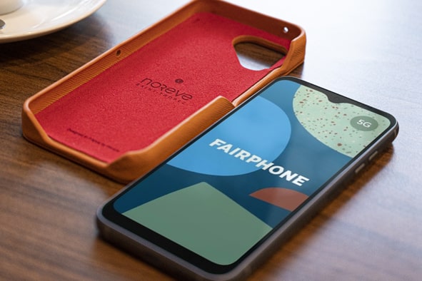 Fairphone 4 leather cover