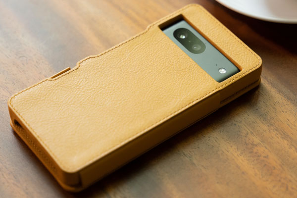 Google Pixel 7 leather case