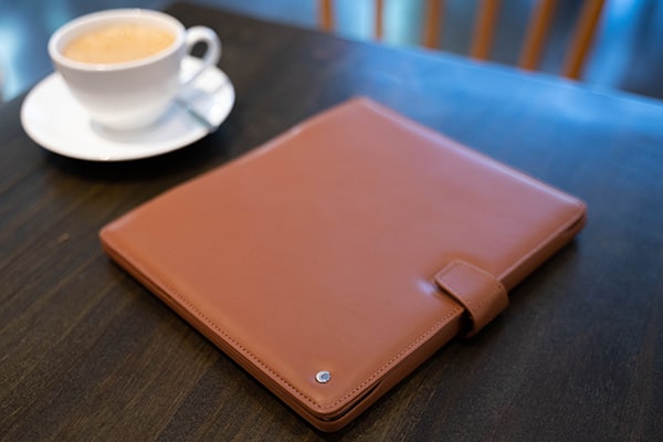 Amazon Kindle Scribe leather case