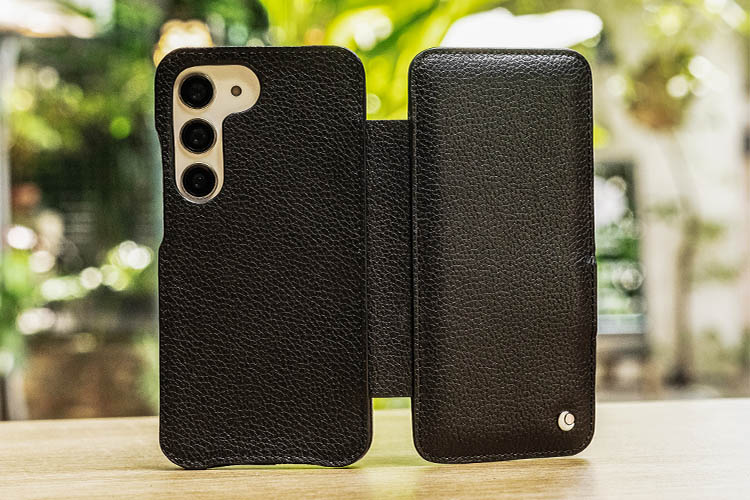 Samsung Galaxy S23 leather case