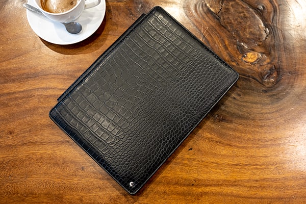 Microsoft Surface Pro 9 leather case