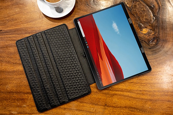 Funda de piel Microsoft Surface Pro 9 / 10 / 11
