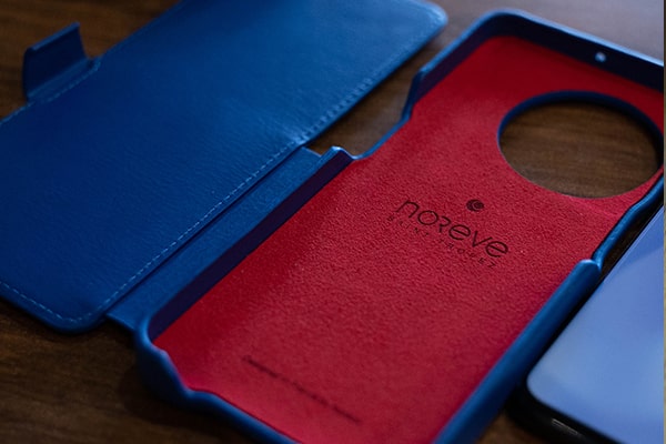 OnePlus 11 leather case