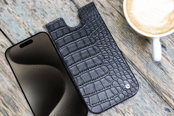 Custodia in pelle Apple iPhone 15