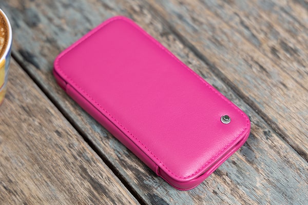 Housse cuir Apple iPhone 15 Pro