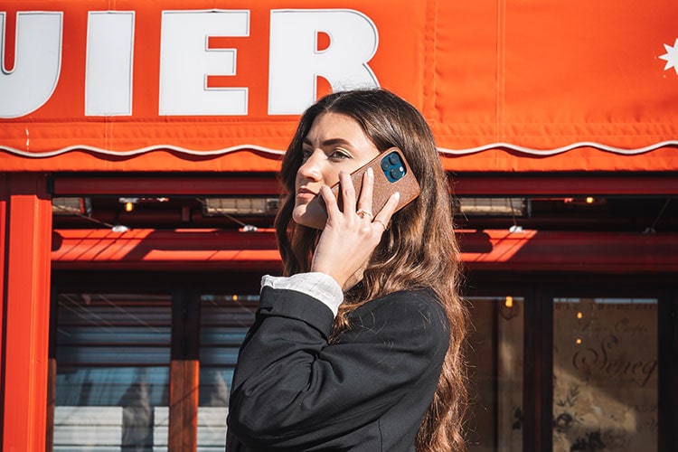 Apple iPhone 15 Pro Max leather cover