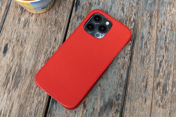 Apple iPhone 15 Pro Max leather cover