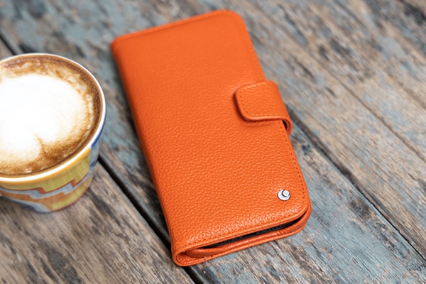 Apple iPhone 15 Pro Max leather case