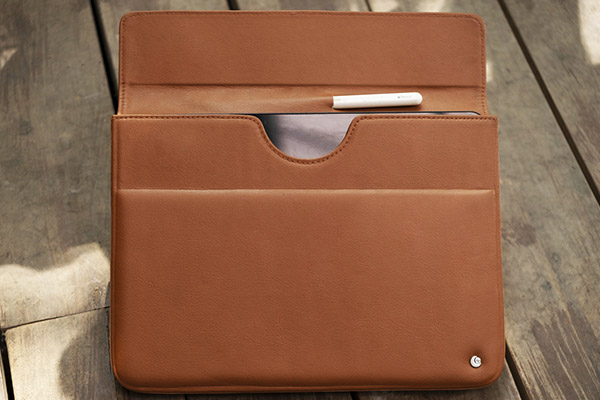 Apple iPad Air 13 leather sleeve