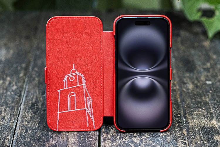 硬质真皮保护套 Apple iPhone 16