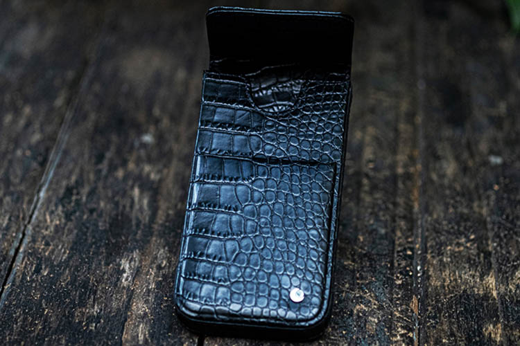 レザーケース Apple iPhone 16