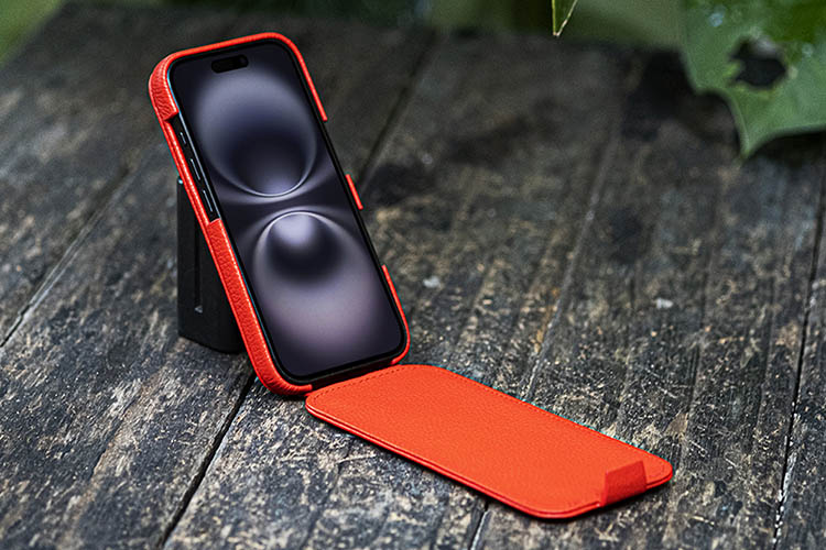 Funda de piel Apple iPhone 16