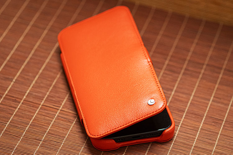 Custodia in pelle Apple iPhone 16 Pro Max