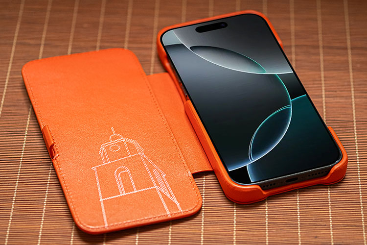 Custodia in pelle Apple iPhone 16 Pro Max