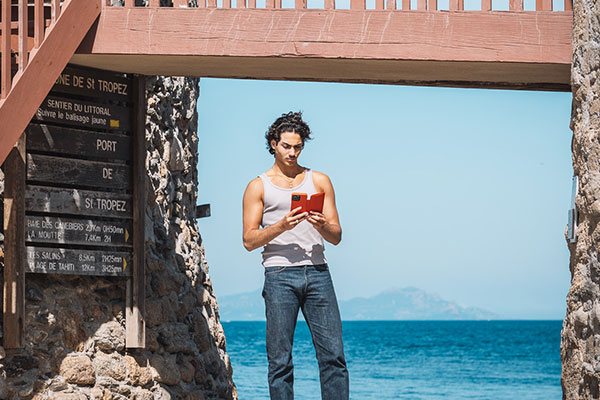 硬质真皮保护套 Apple iPhone 16 Pro Max