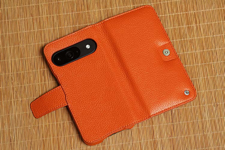 Google Pixel 9 leather wallet case
