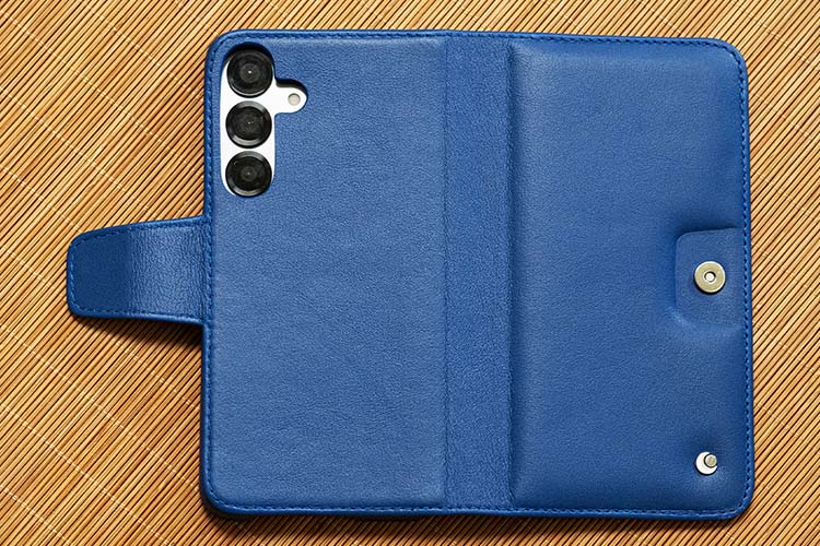 Samsung Galaxy S25+ leather wallet case