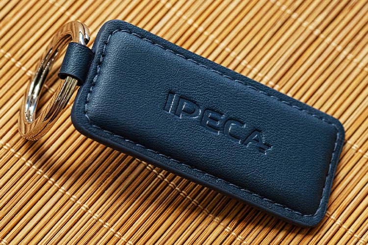 Porte-clés en cuir rectangulaire