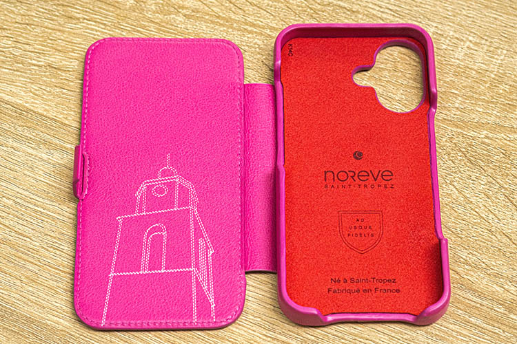 Apple iPhone 17 leather case