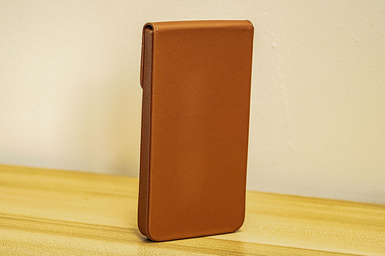 硬质真皮保护套 Apple iPhone 17