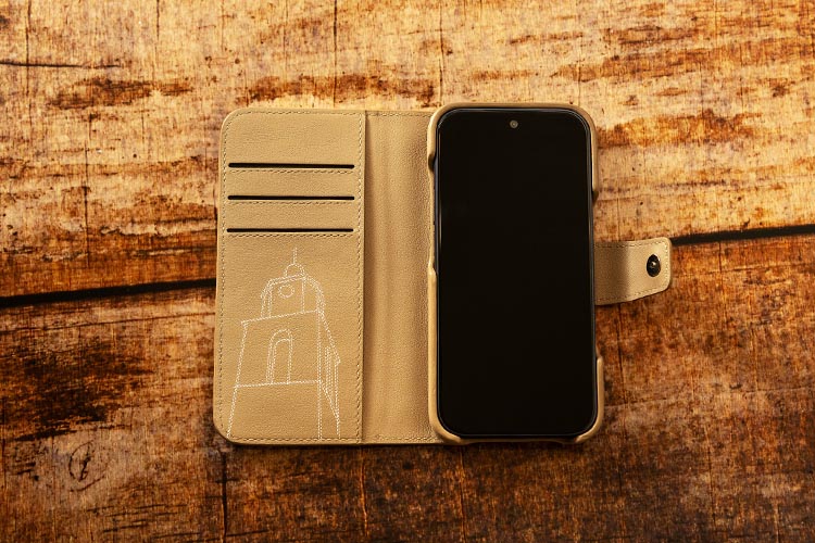 Apple iPhone 17 Pro leather wallet case