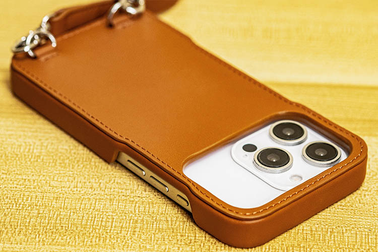 Capa Apple iPhone 17 Pro com alça para o ombro