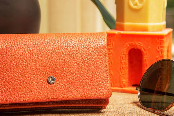 Credit - business cards leather holder